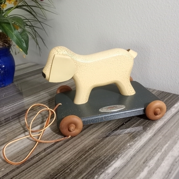 Gerald Henn Accents Henn 997 Ranger Dog 15th In The